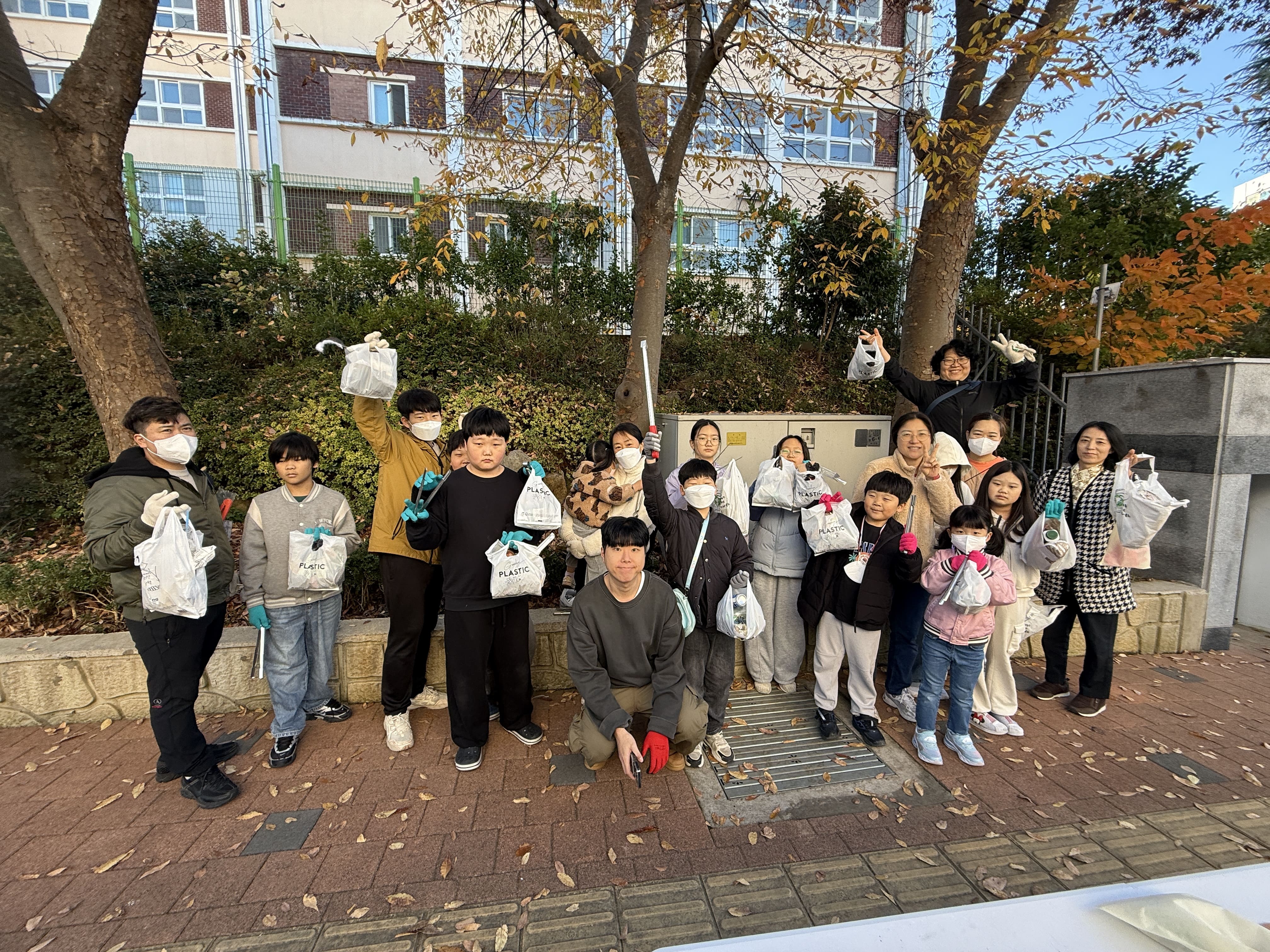 ��������